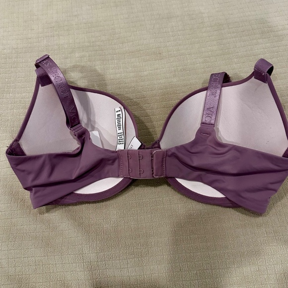 VICTORIA'S SECRET LOT OF 3 THE T-SHIRT PUSH UP BRAS 34D - Picture 2 of 16